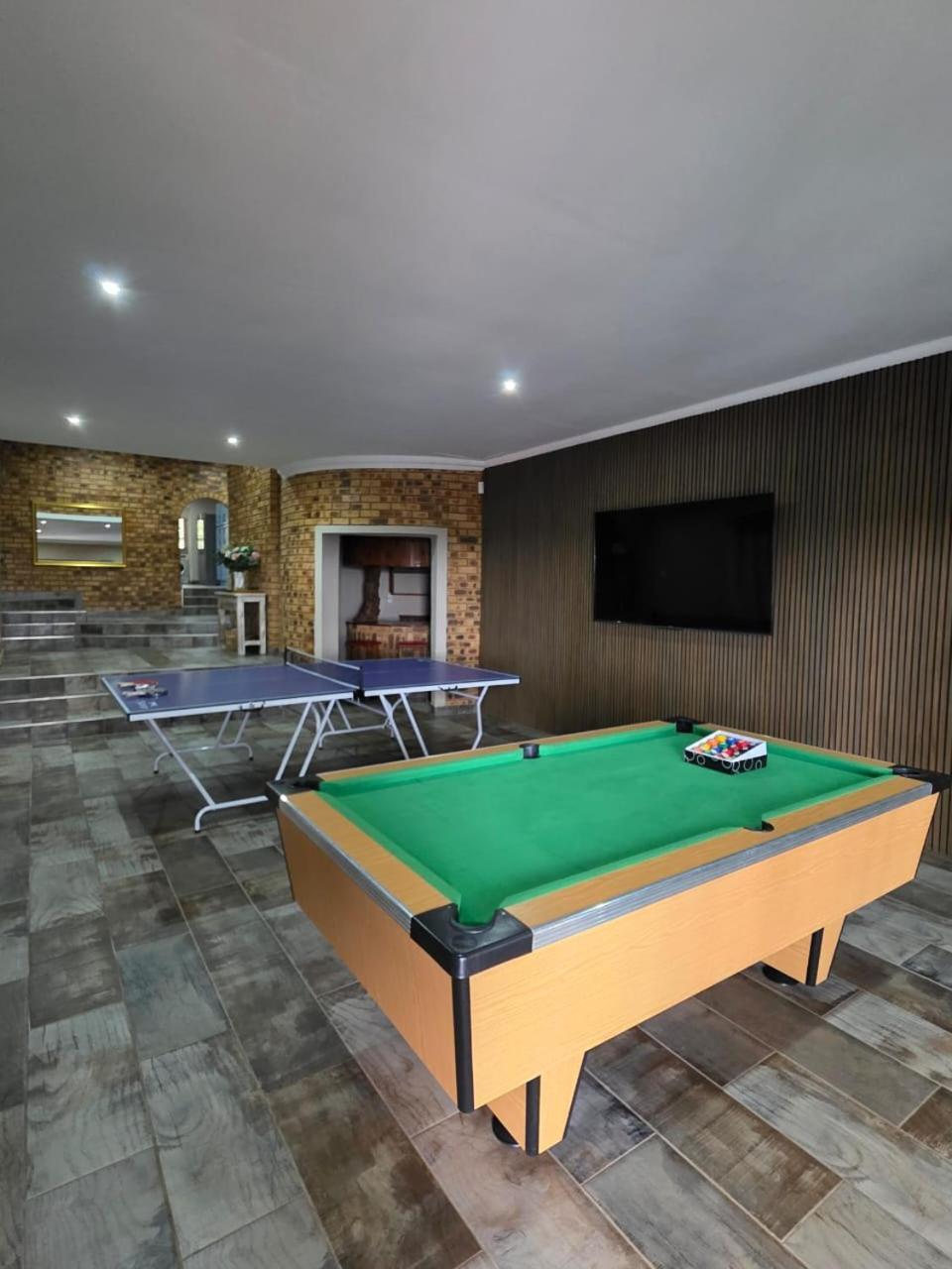 Rocky Mountain Holiday Home Hartbeespoort Extérieur photo