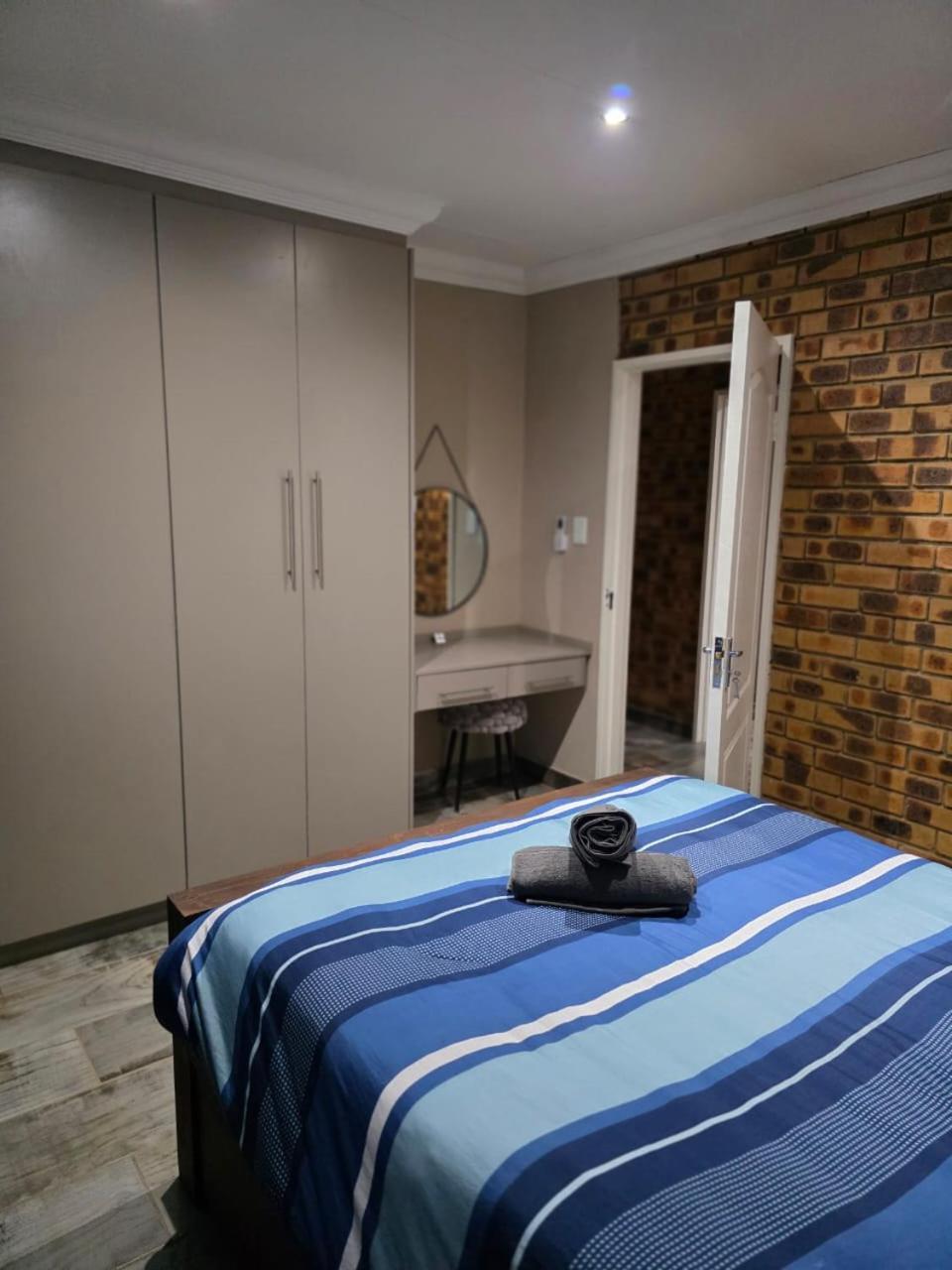 Rocky Mountain Holiday Home Hartbeespoort Extérieur photo