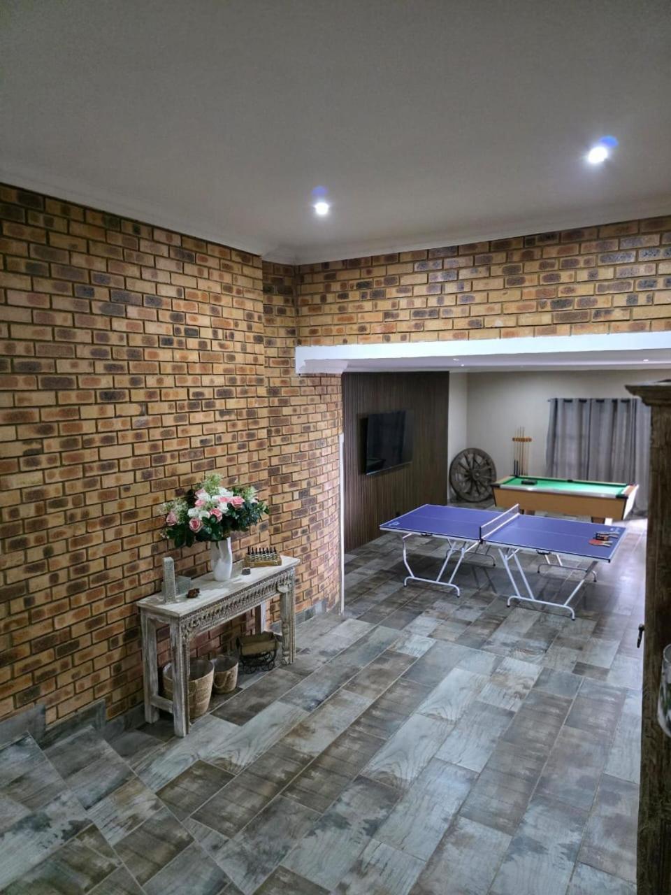 Rocky Mountain Holiday Home Hartbeespoort Extérieur photo