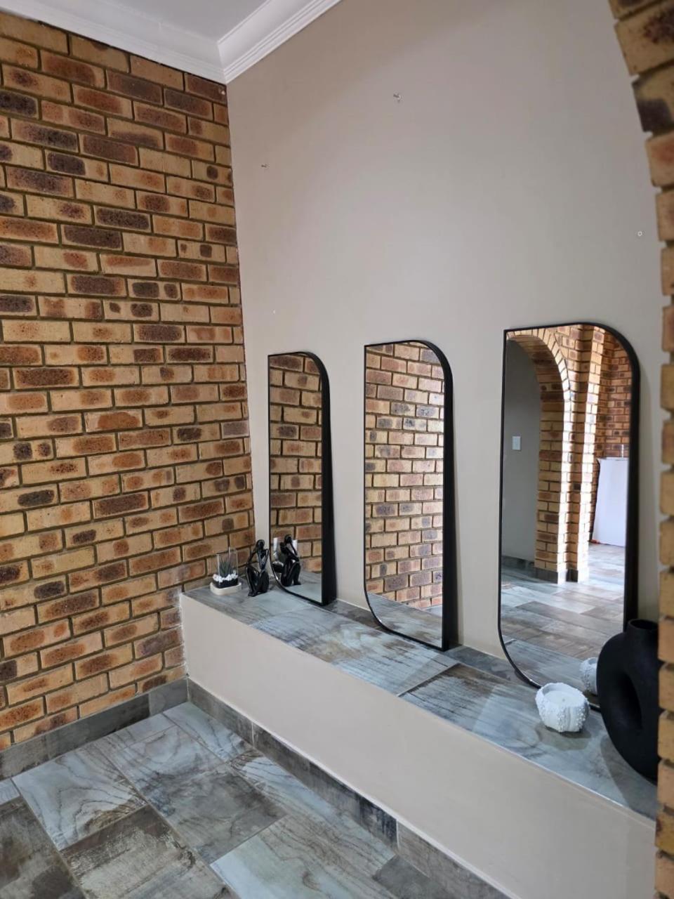 Rocky Mountain Holiday Home Hartbeespoort Extérieur photo