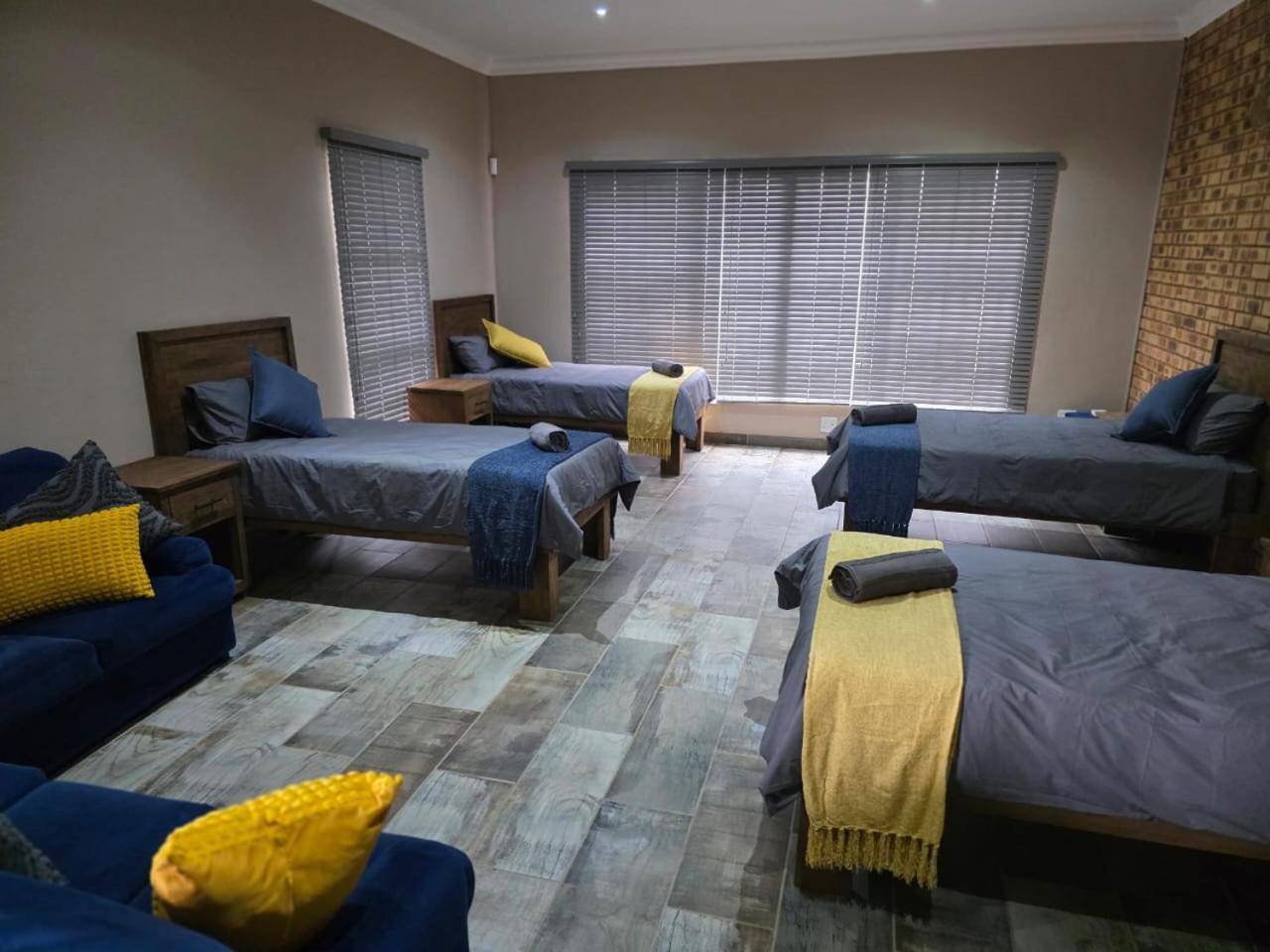 Rocky Mountain Holiday Home Hartbeespoort Extérieur photo