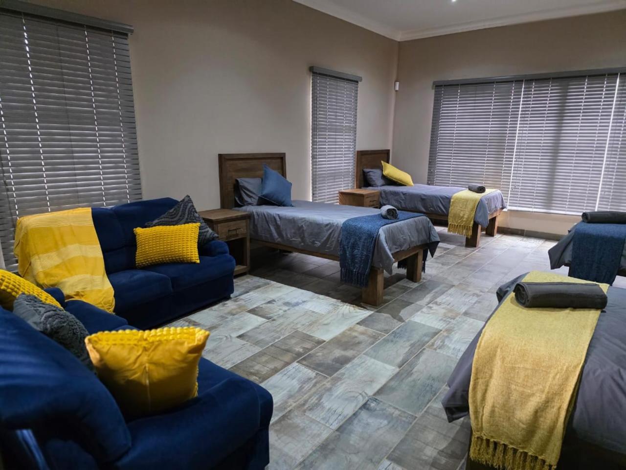 Rocky Mountain Holiday Home Hartbeespoort Extérieur photo