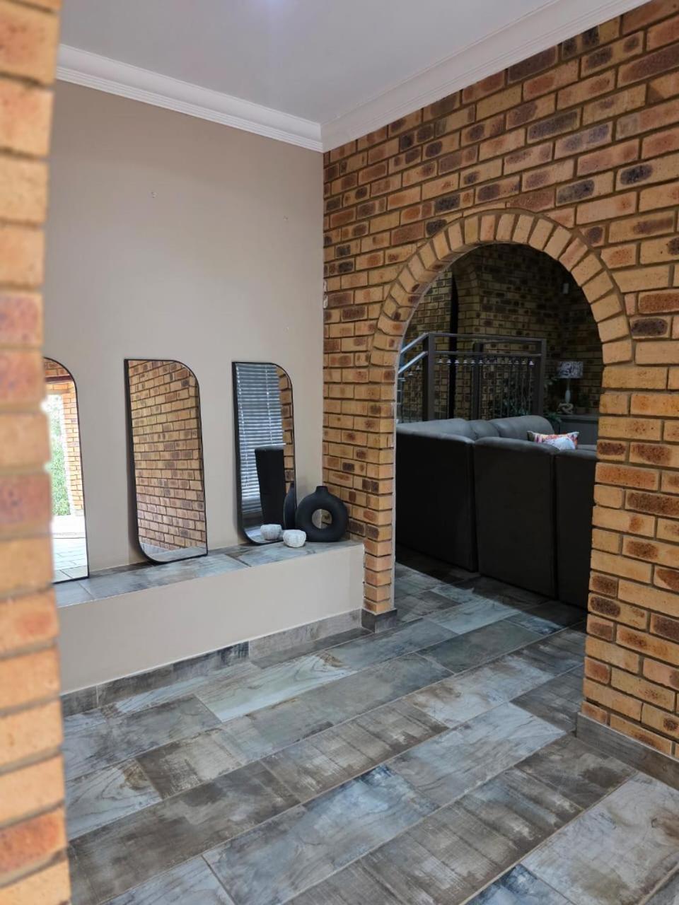 Rocky Mountain Holiday Home Hartbeespoort Extérieur photo