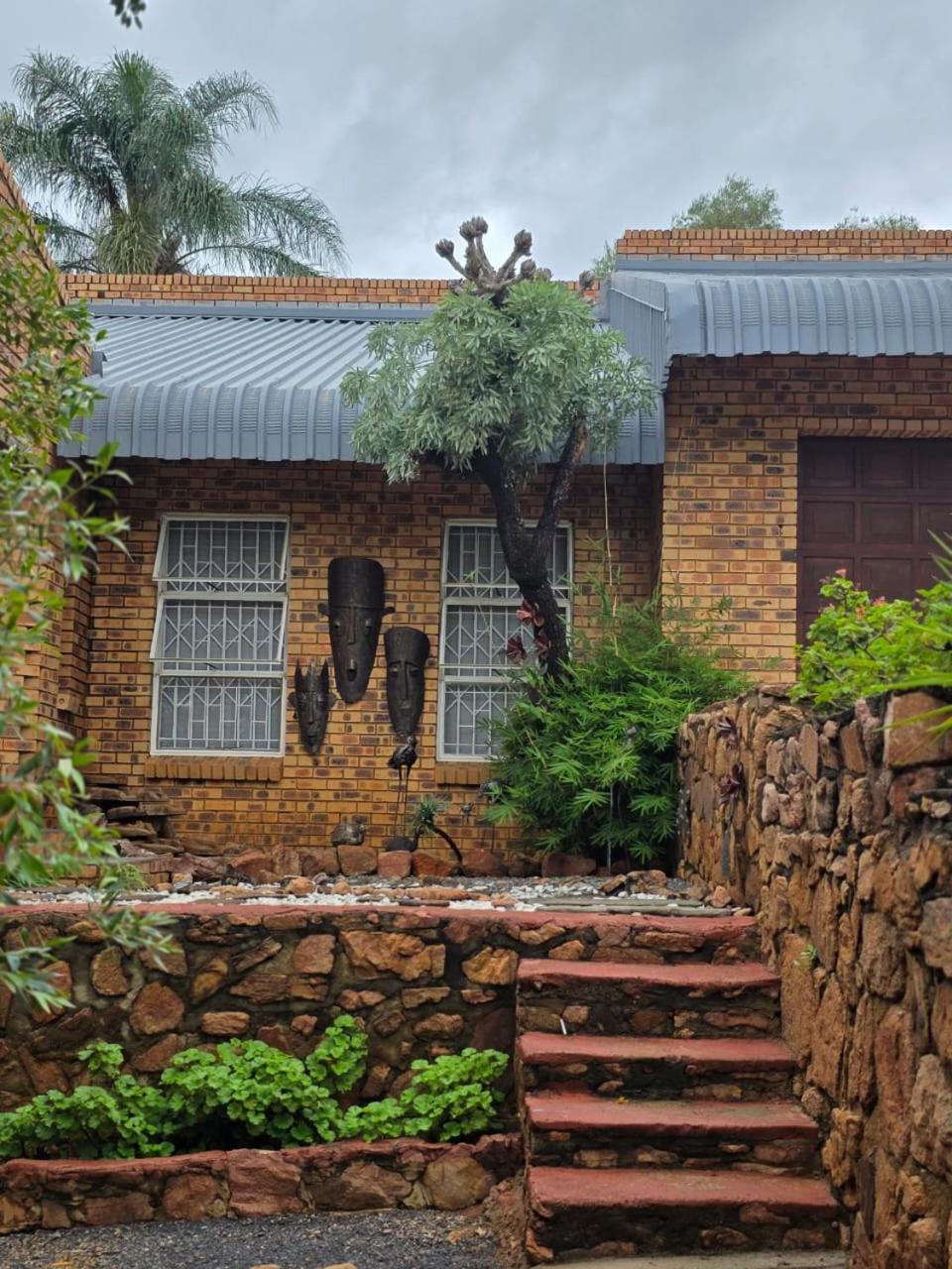 Rocky Mountain Holiday Home Hartbeespoort Extérieur photo